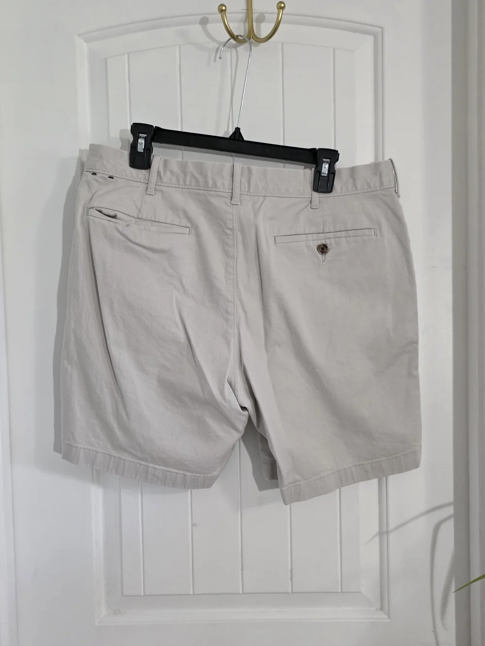 J.Crew Original Chino Men’s Shorts 35 Khaki 7” Inseam Stretch